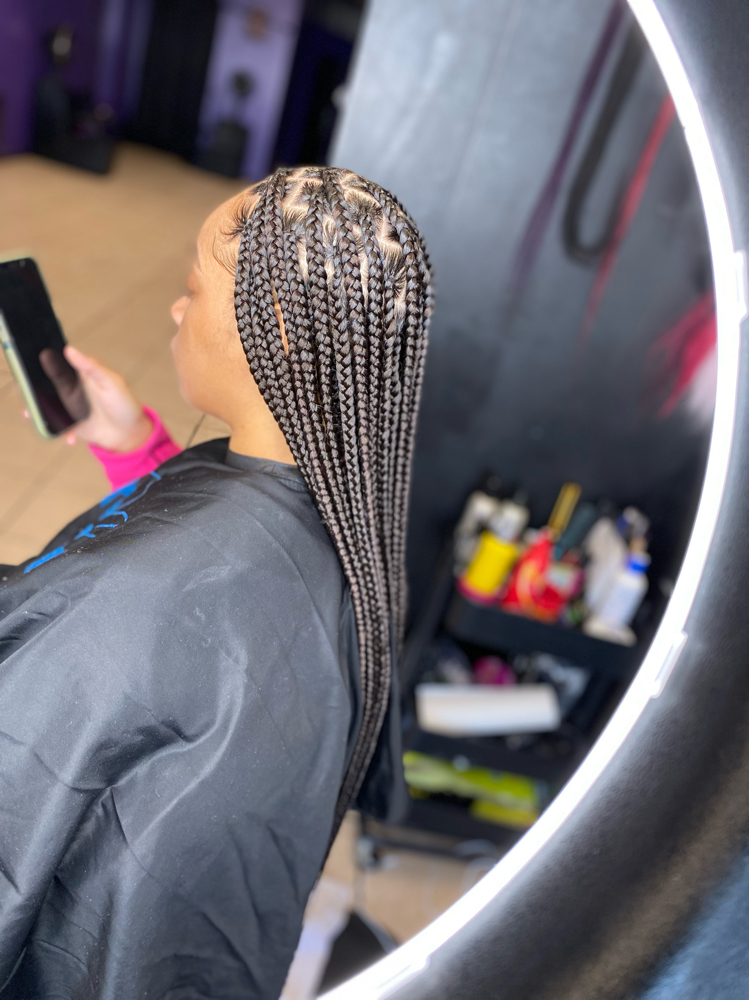 Medium knotless