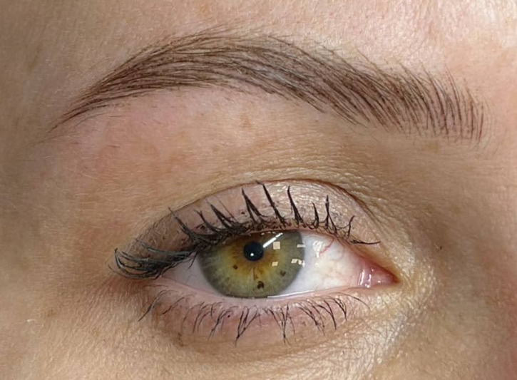 Eyebrow Microblading