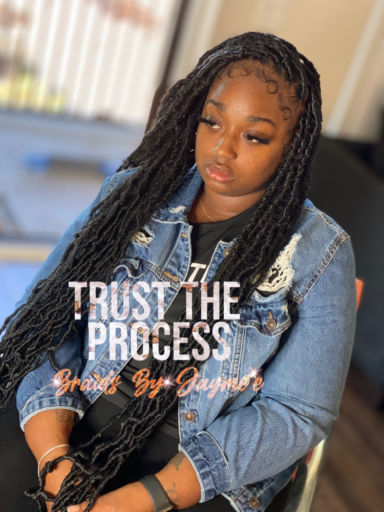 Soft Locs 24-30 Inches