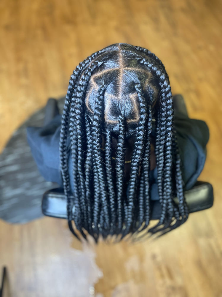 BUTT LENGHT LARGE KNOTLESS at Drea’s hair design in Oakland, CA
