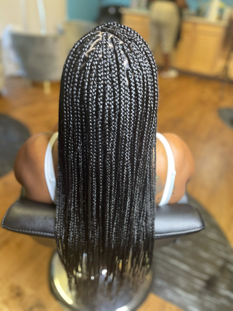 MEDUIM SINGLES at Drea’s hair design in Oakland, CA