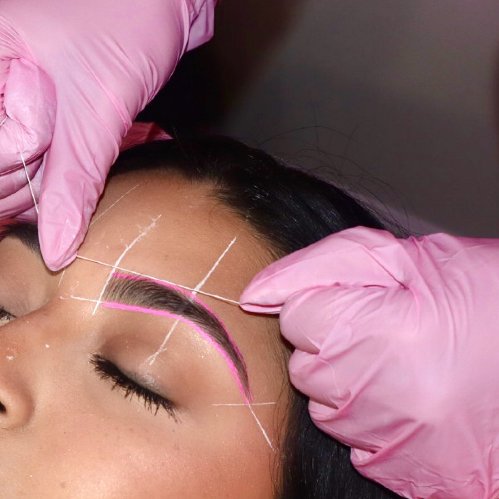 Brow Threading & Mapping at VANEXVANITY in Smyrna, TN
