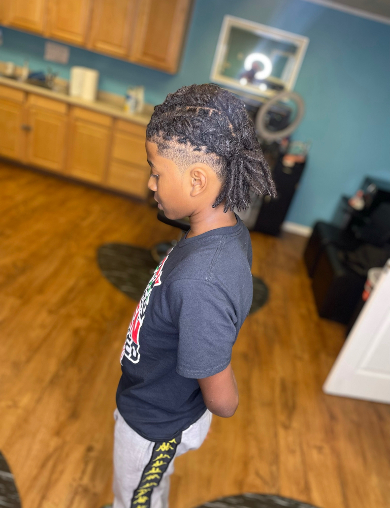 Kids ReTwist at Drea’s hair design in Oakland, CA