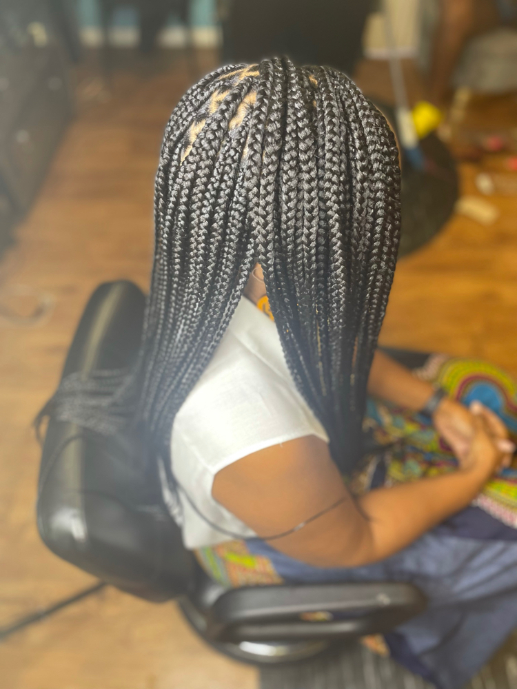 Small Knotless at Drea’s hair design in Oakland, CA