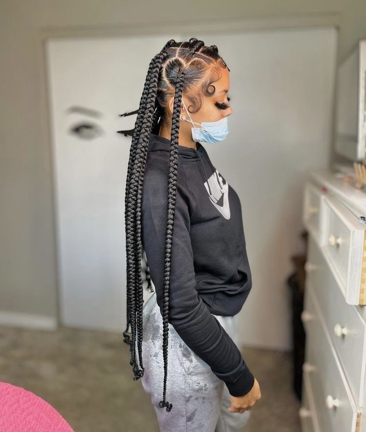 Large Heart Knotless Braids