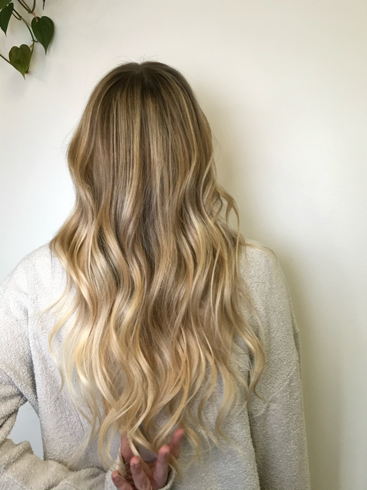 Full Balayage / Teasy Lights