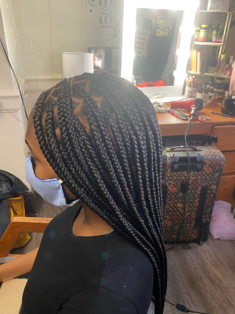 Med/Large Knotless Braids