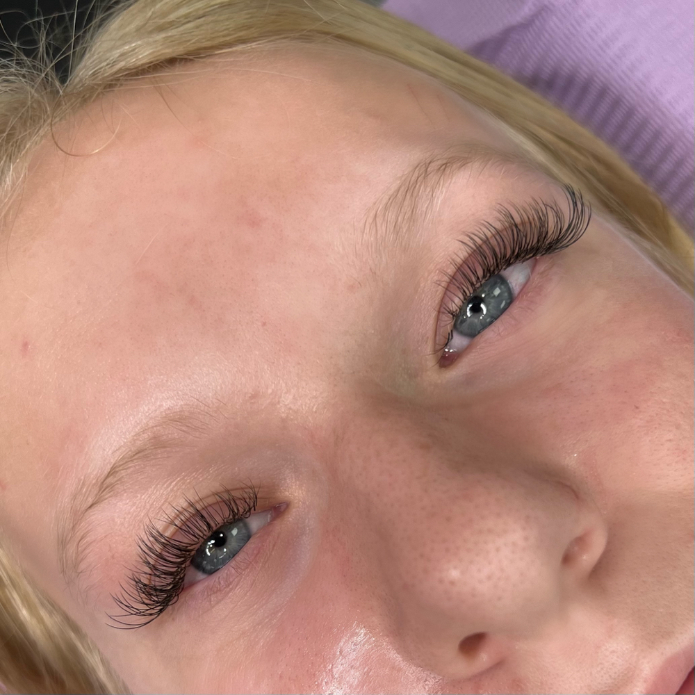 Classic Lash Extensions