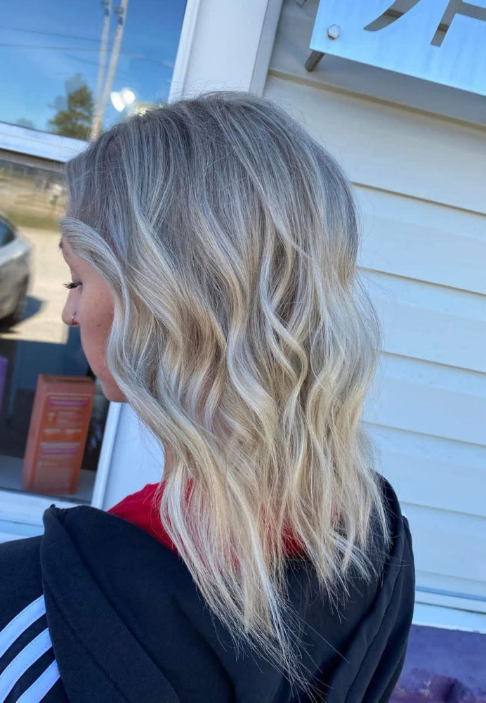 Full Highlight at Emily Martin, Stylist in Highland, AR