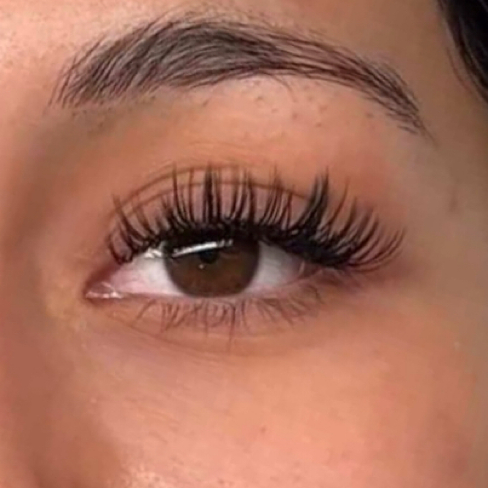 Wet Set (Fullset) at Drea’s Beauty Shop in Oxnard, CA