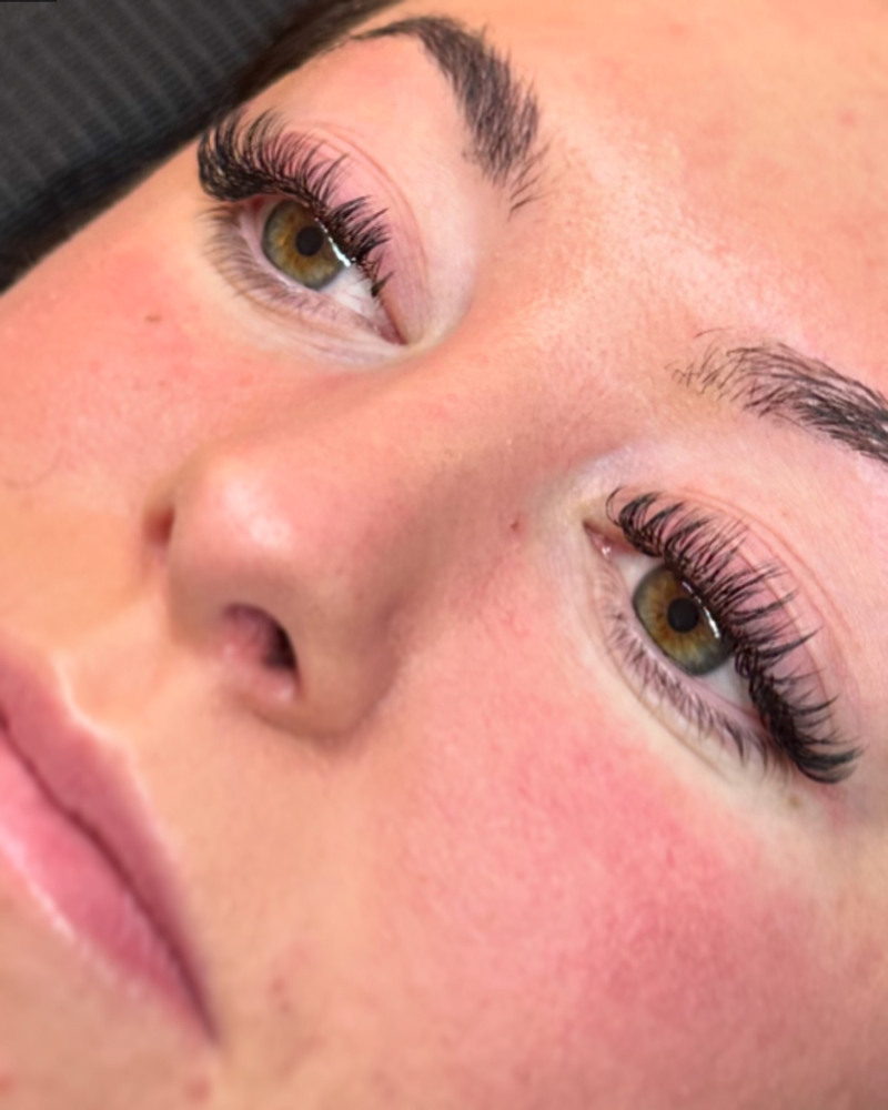 “Wet” Lash Full Set