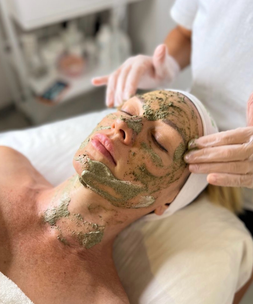 AD Signature Customized Facial