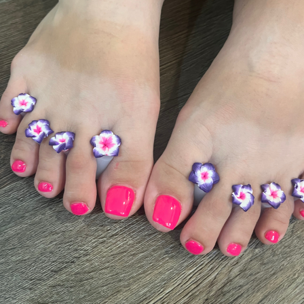 Acrylic Big Toes at Heavenly Hair & Nail Spalon in Wingina, VA