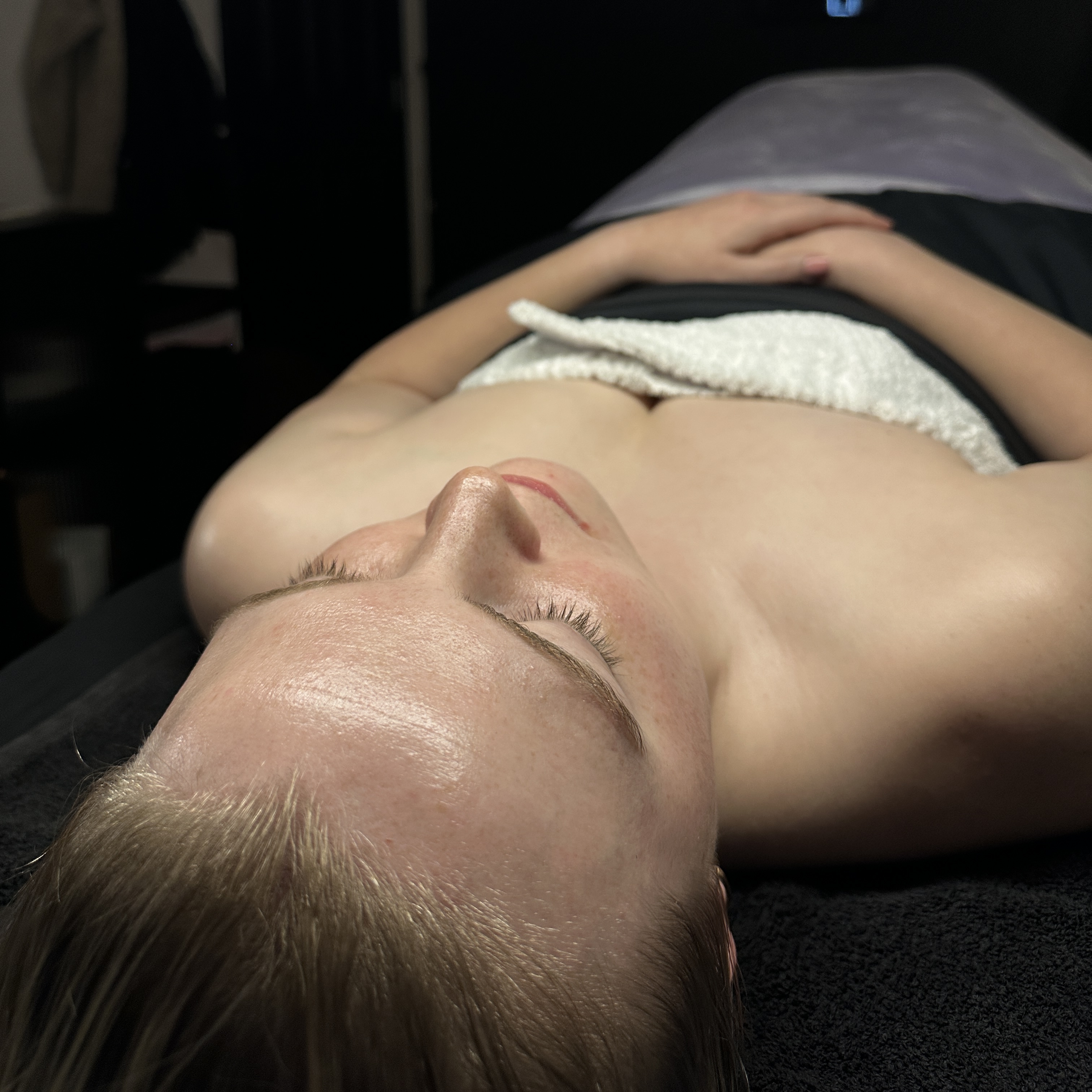 Glass Skin Facial