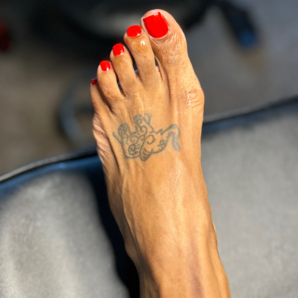 Standard Pedicure at Creative Handzt in Wauwatosa, WI