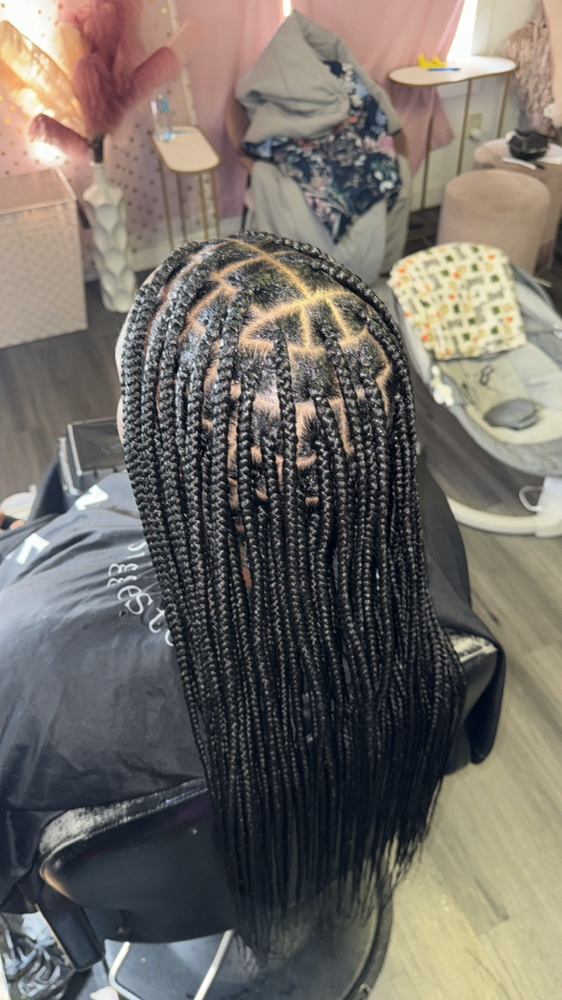 Knotless Medium