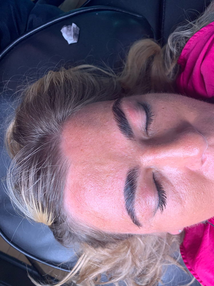 Brow Tinting