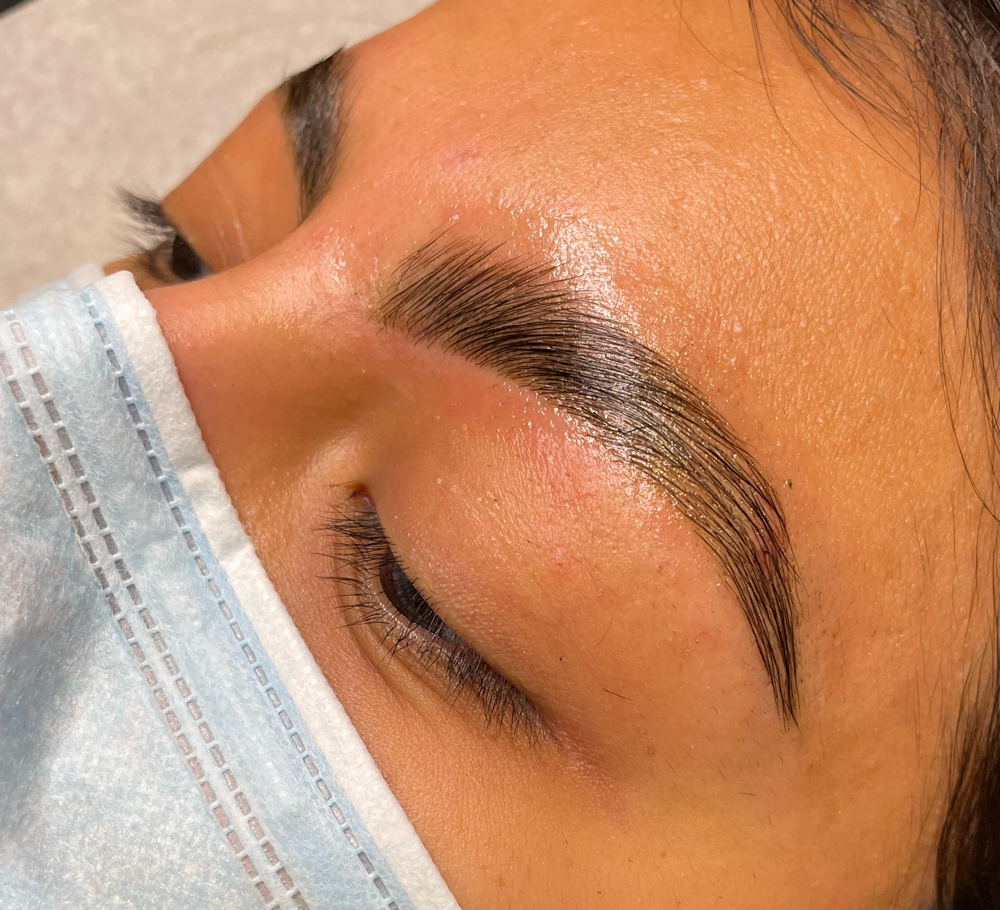 Brow Lamination & Tint