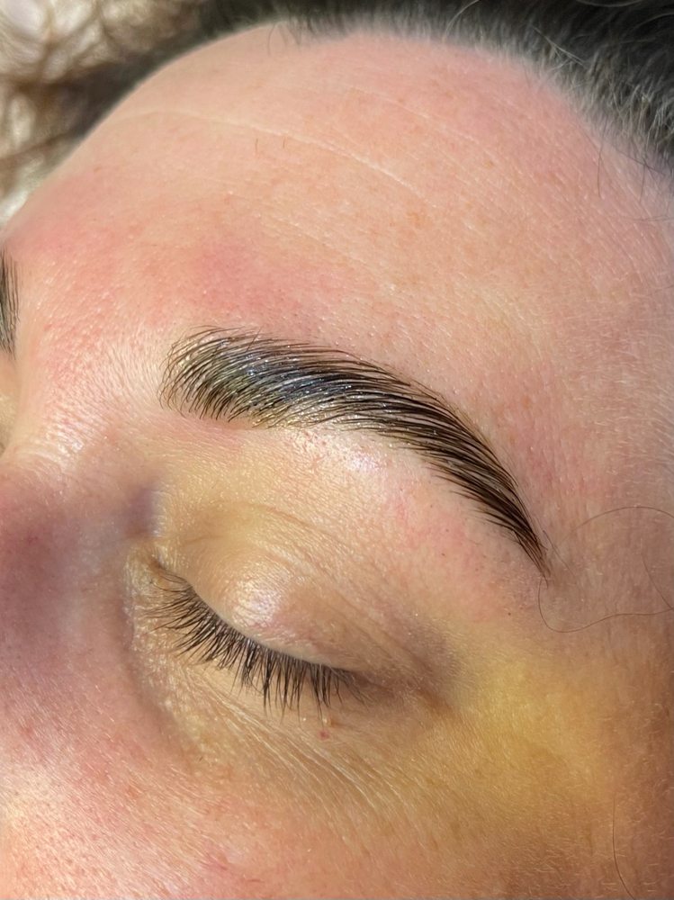 Brow Lamination + Tint