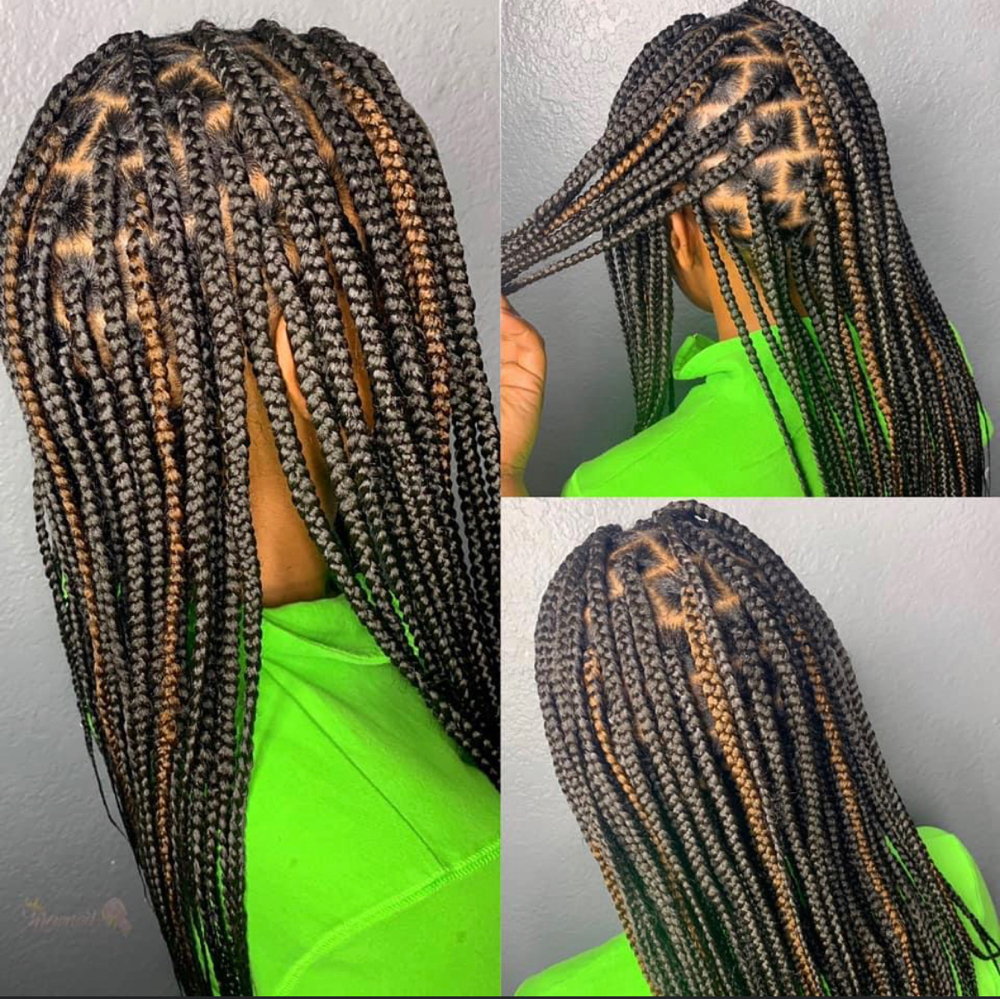Med/Bra Strap Knotless Box Braids