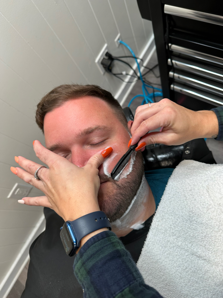 Detailed Beard Service (razor)