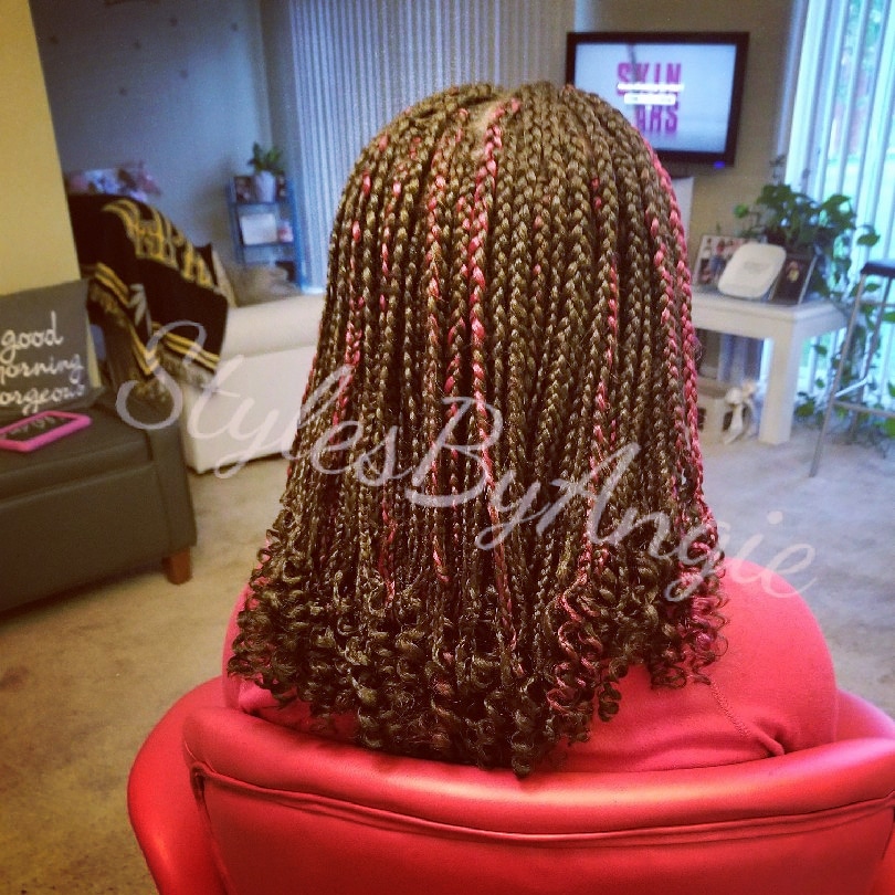 Medium Shoulder Lngth Box Braids