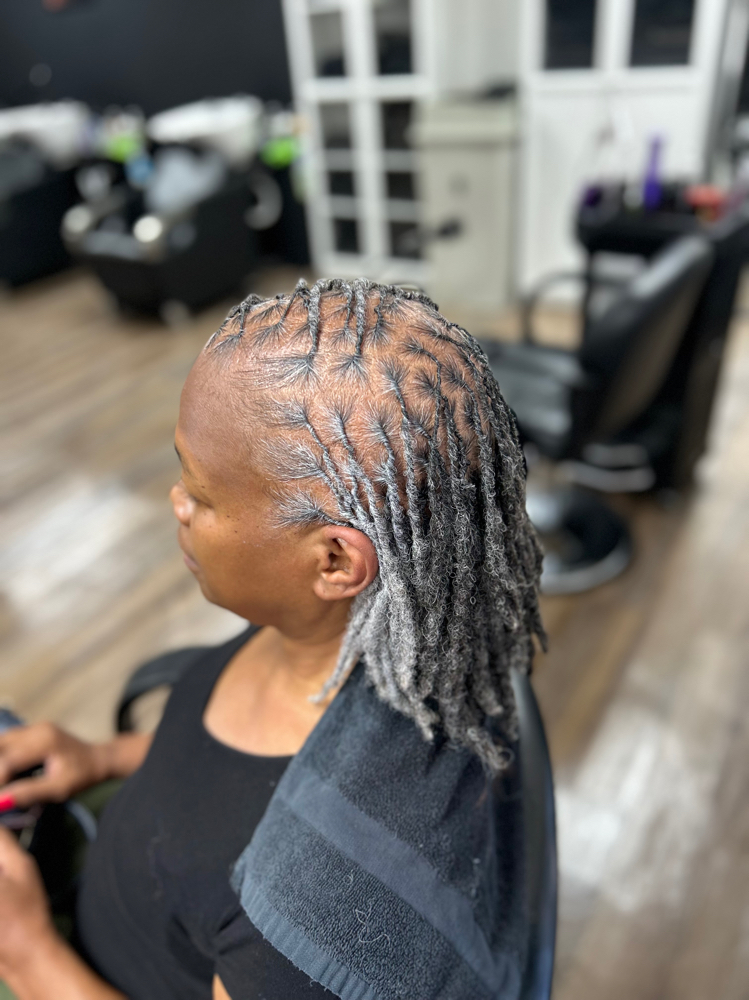 Wash & Retwist ONLY at Divine Locs Designs Llc in Miami Gardens, FL