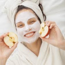 🍎 Luxe Caramel Apple Facial