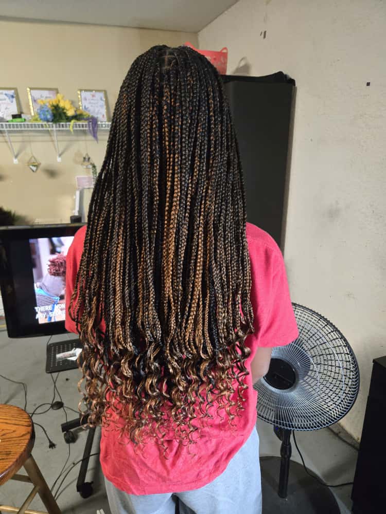 🔷️ADULTS-Knotless Braids🔷️ at ✨️House of Organic Beauty ✨️ in Lehigh Acres, FL