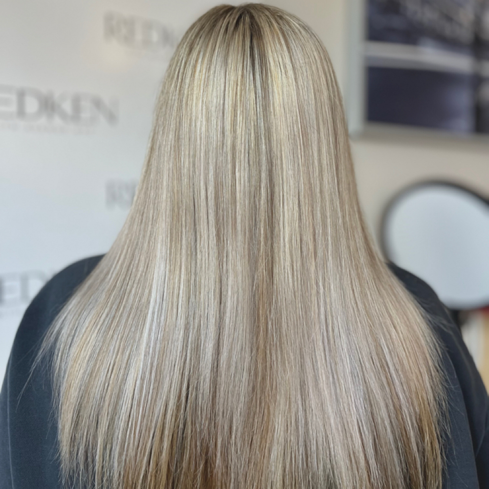 Partial Highlight at Theblondebarbiee in Alma, MI
