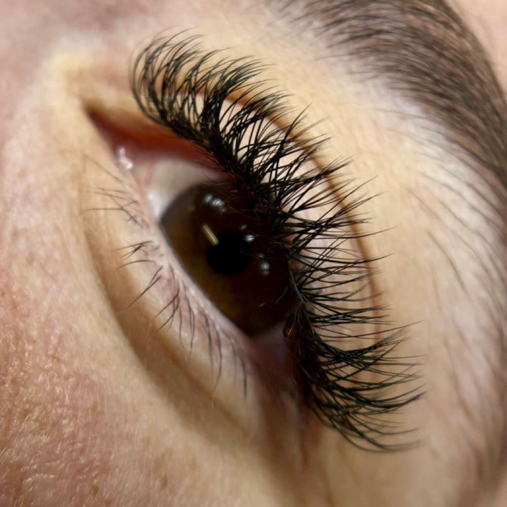 Classic Full Set at Diamond Lash in Bothell, WA