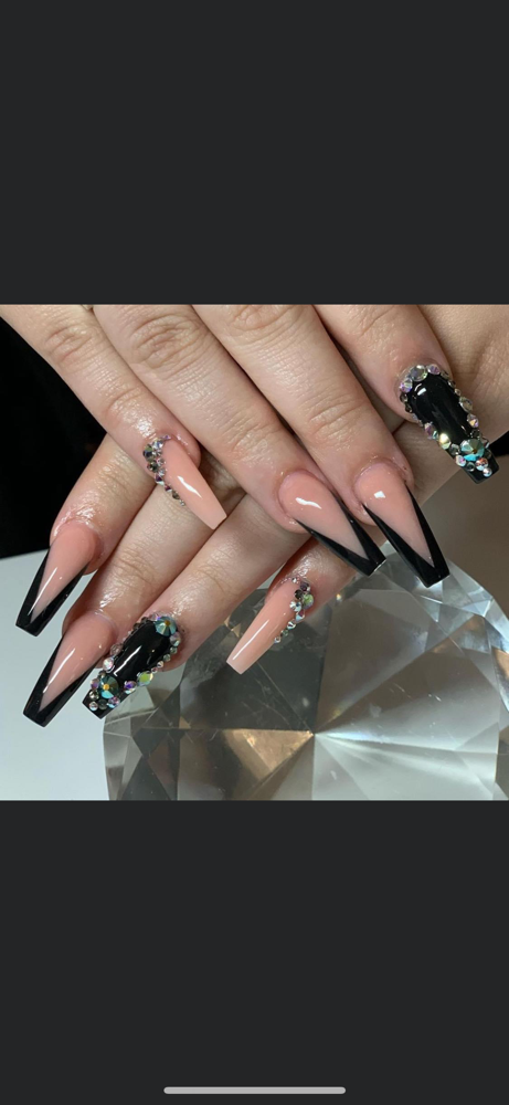 PARTY NAILS