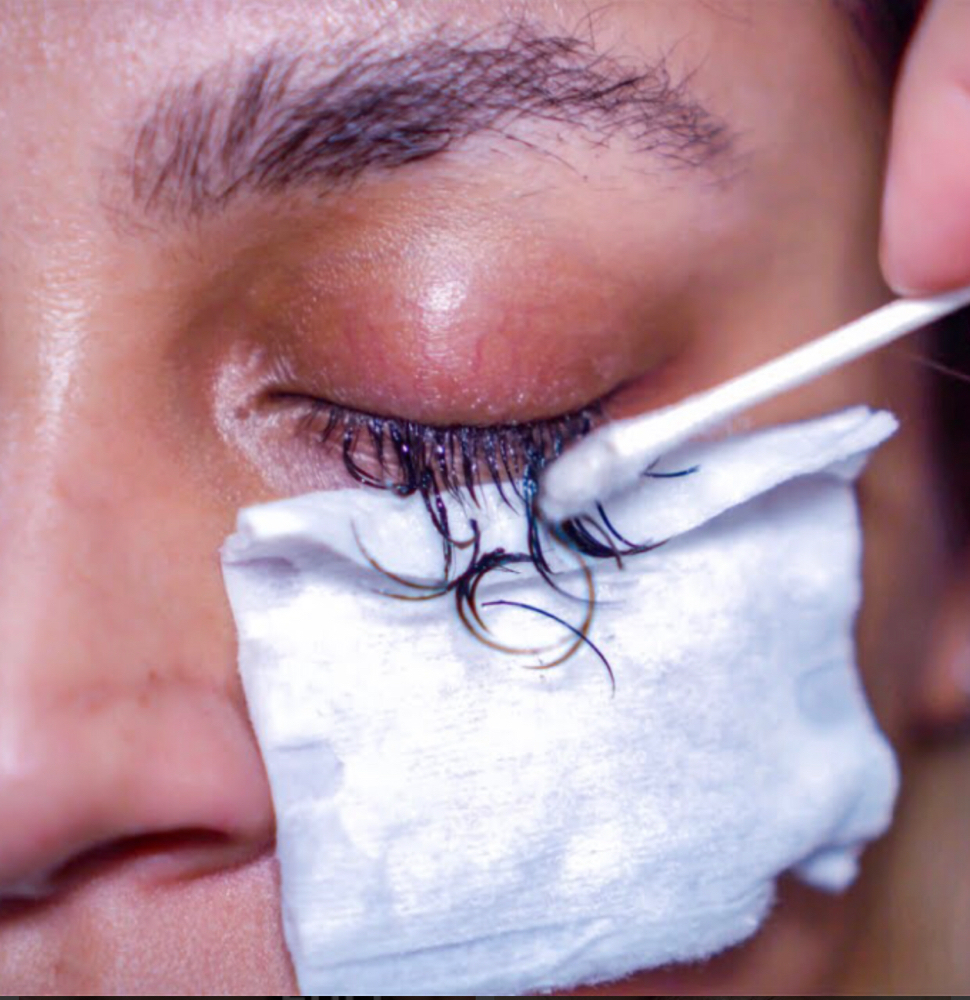 Lash Removal & Bath