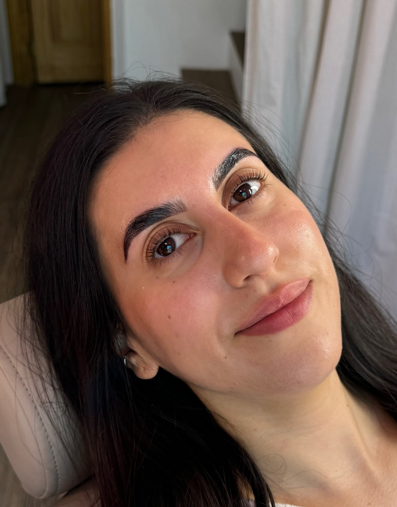 Lash Lift + Tint