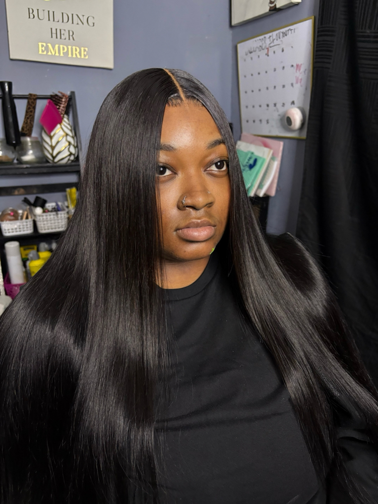 Closure quick weave
