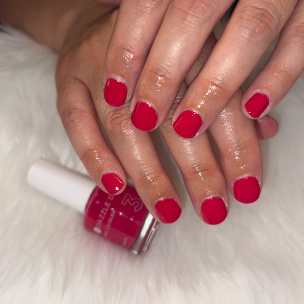 Dazzle Dry Manicure at Starr Struck Nails in Denver, CO