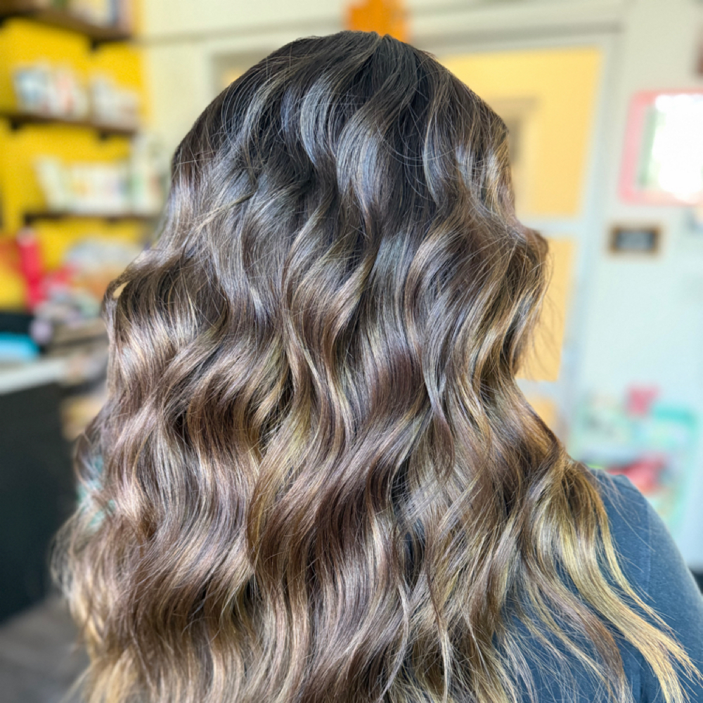 The Shine Jackpot Gloss at Illustra in Highland, IN