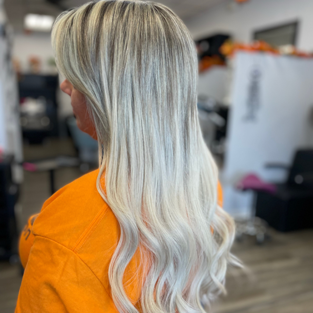 K-Tip Extension Install at luxuryhair in Lake Jackson, TX