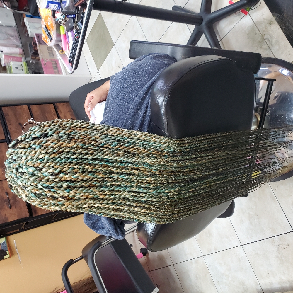 Havana Twist Braids
