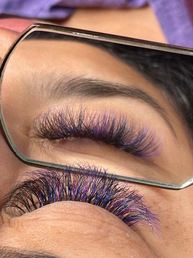 Colored Lashes (Additional Fee)