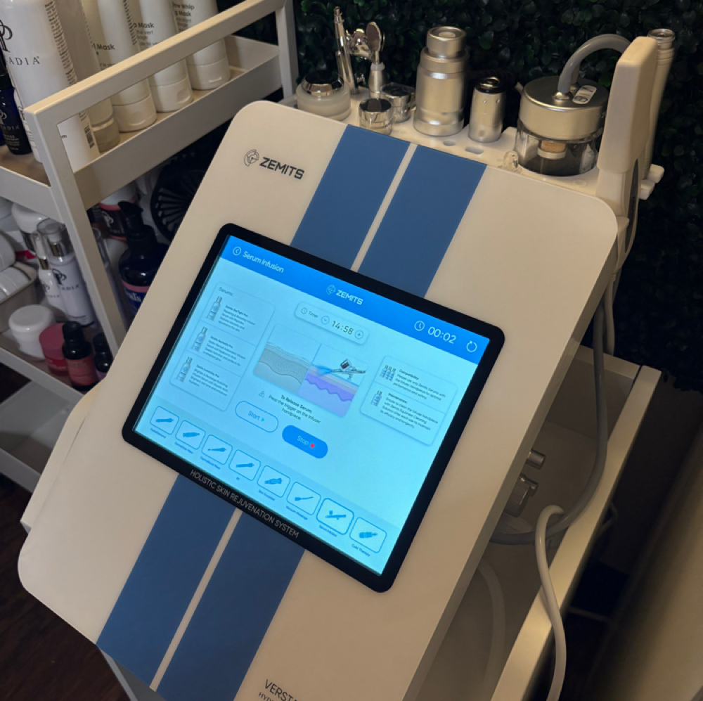 Deluxe Hydrodiamond Facial at DearSkin by Melanie in Mt Prospect, IL