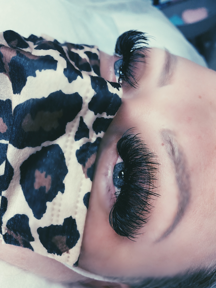 Mega Lashes