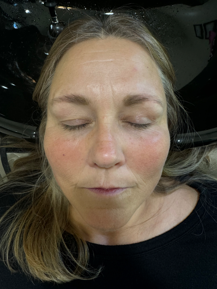 Brow tint