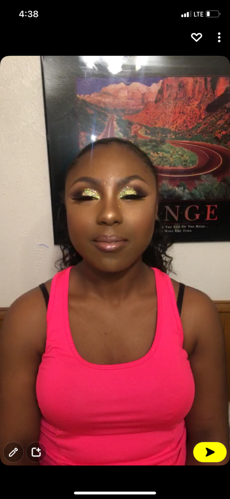 “Glitzy Girl” Glam makeup