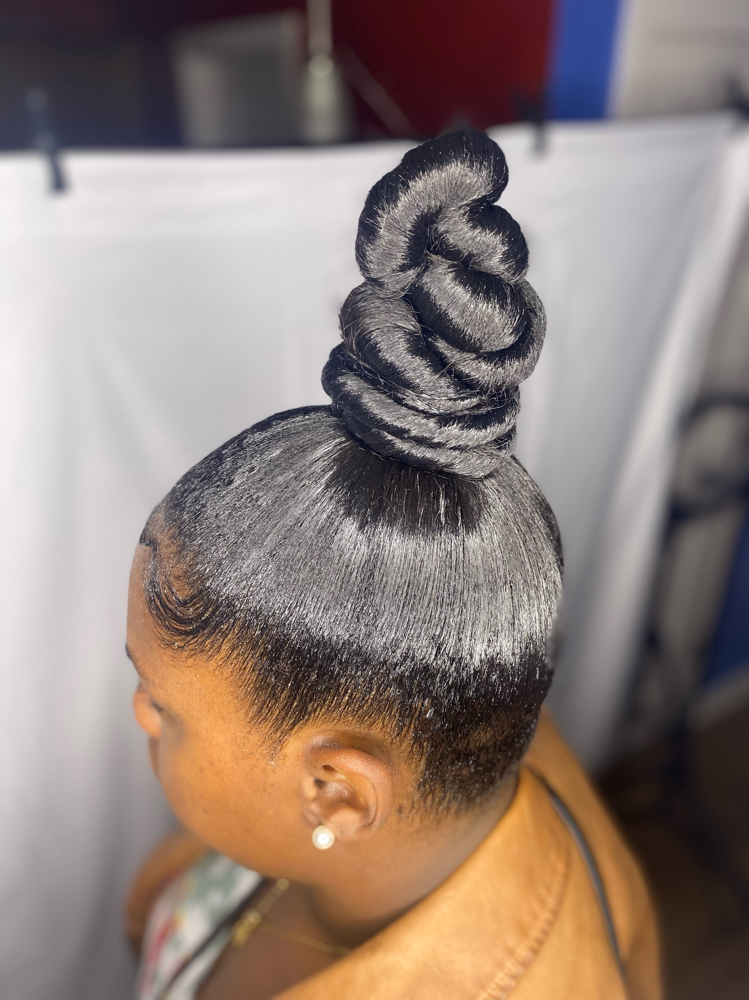 Knot Bun W/ Press