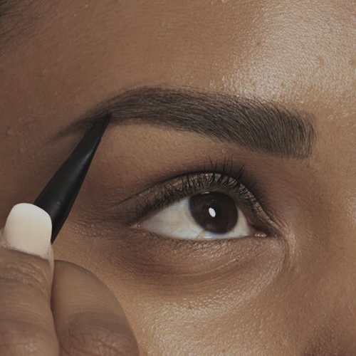 Brow Wax With Makeup Fill In