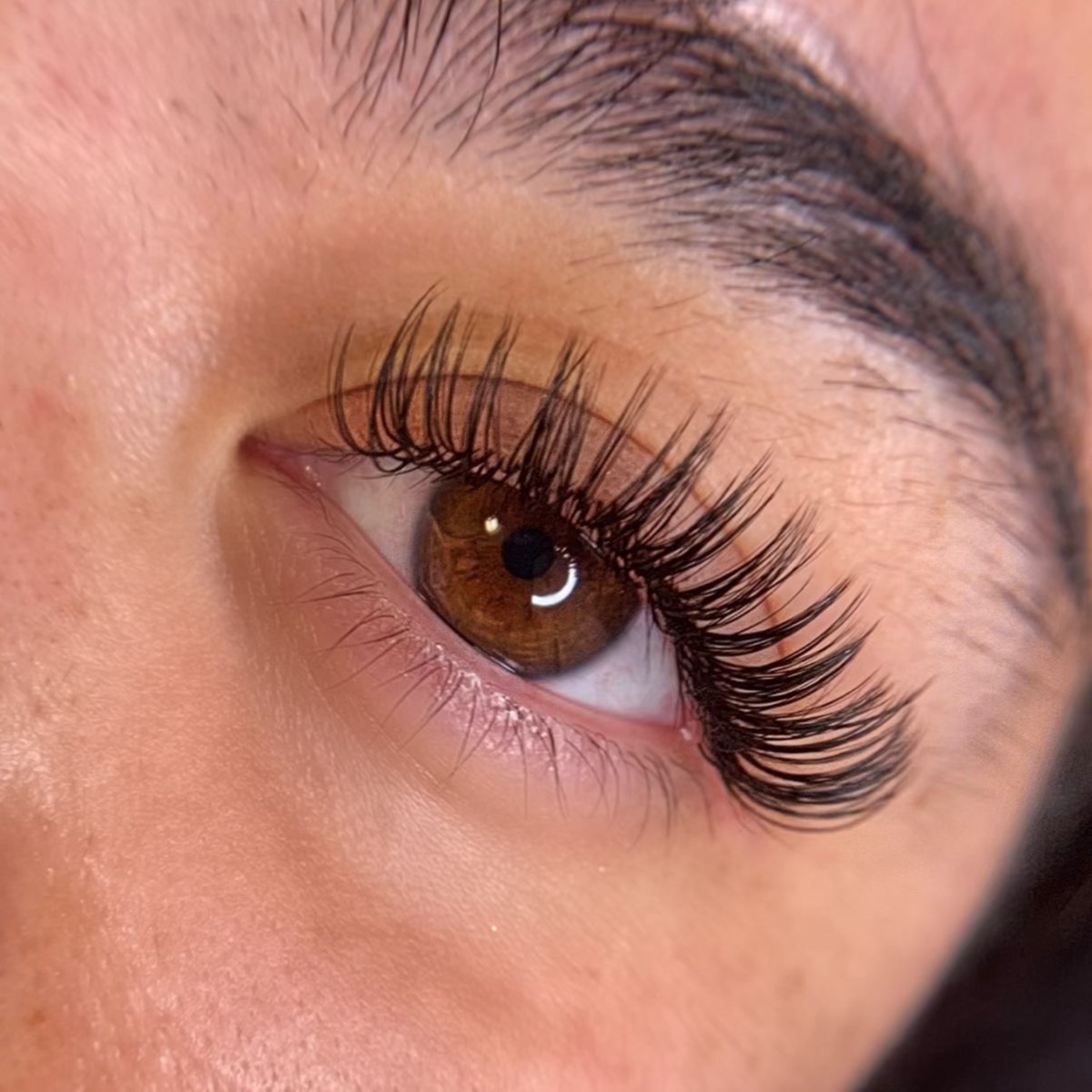Wet Set Lash Touch up at JE Beauty & Spa in duluth, GA