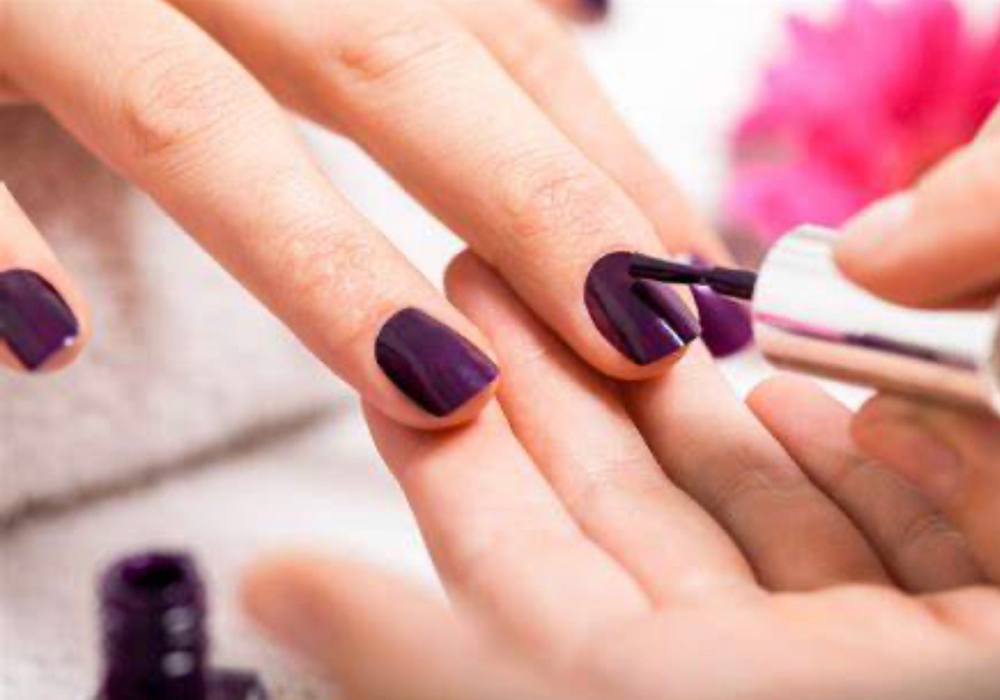 Polish Change Hands Regular Non Gel at Cruz Medina Nail Therapy Studio in Garden City, MI