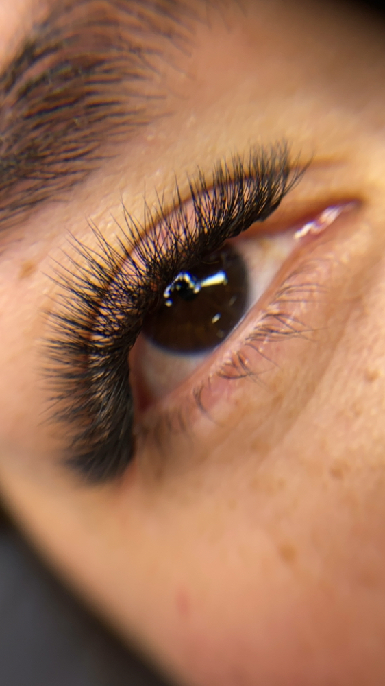 Retoque 1 Semana (lashes) at YubyRo in San Juan, PR