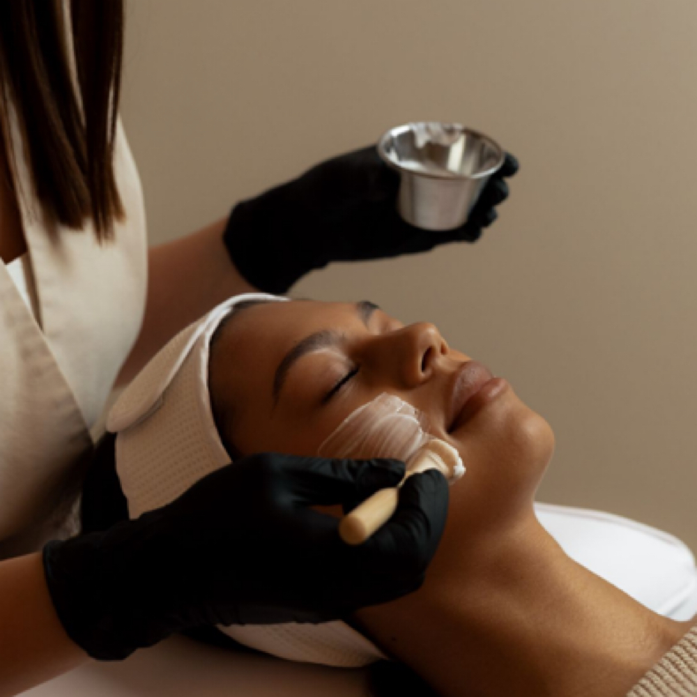 Hydration Facial at Doliveira Aesthetics in Cumberland, IN